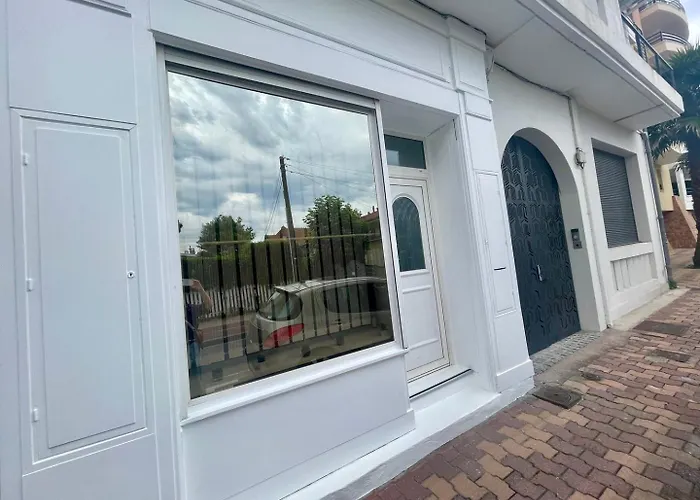 Apartment Boulevard De La *